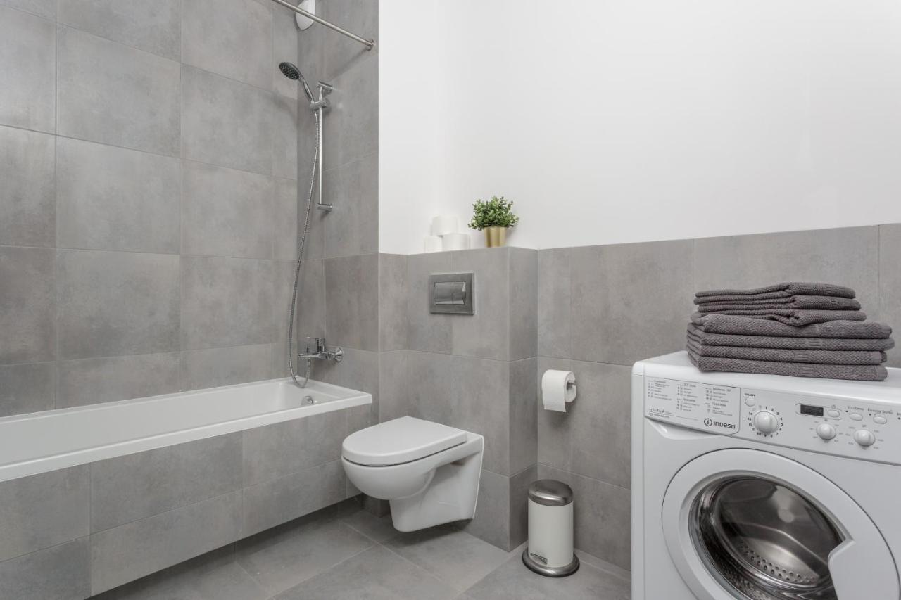 Warsaw City Comfort Apartments Esterno foto
